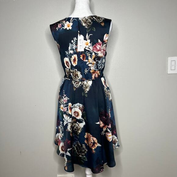 NWT Navy Floral Print Short Dress Asymmetrical Hem Size M Line V-Neck Sleeveless - Picture 2 of 8